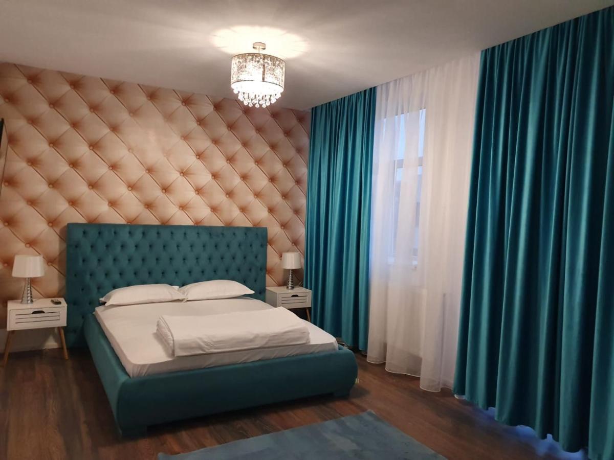 Garsonierre Central Luxury Targu Jiu Exterior photo